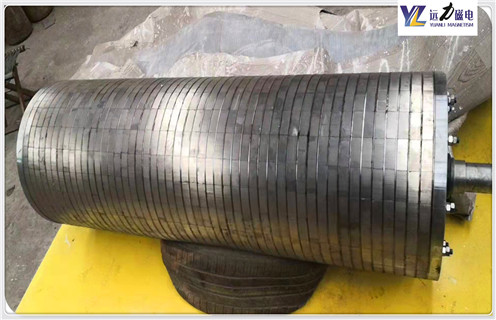 磁選機，磁選機常見故障解決方法有哪幾種？_鐵礦磁選機滾筒的耐磨壽命和選礦企業(yè)生產(chǎn)效率！磁場一般為多少_磁塊如何排列 