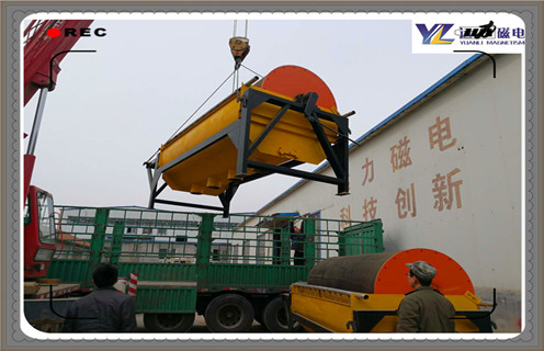 小型磁選機(jī)，選擇合適的小型磁選機(jī)助力您的工業(yè)生產(chǎn)_礦用選擇合適的小型磁選機(jī)助力您的工業(yè)生產(chǎn)_小型強(qiáng)磁滾筒磁選機(jī) 