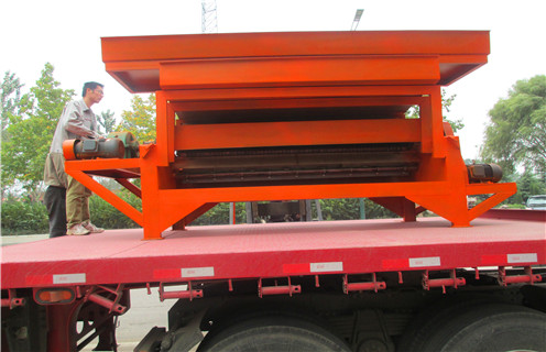 濕式磁選機，選購?fù)彩綕袷酱胚x機請找專業(yè)磁選機廠家_選購?fù)彩綕袷酱胚x機請找專業(yè)磁選機廠家生產(chǎn)廠家_釩鈦鐵礦選購?fù)彩綕袷酱胚x機請找專業(yè)磁選機廠家型號參數(shù)及磁場強度