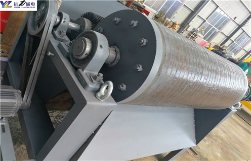 強(qiáng)磁磁選機(jī)，強(qiáng)磁選機(jī)廠家提升強(qiáng)磁選機(jī)的生產(chǎn)性能_強(qiáng)磁選機(jī)廠家提升強(qiáng)磁選機(jī)的生產(chǎn)性能選三氧化二鐵嗎？