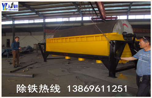 鐵礦濕式磁選機(jī)，安徽錳鐵礦濕式磁選機(jī)_安徽錳鐵礦濕式磁選機(jī)質(zhì)量?jī)r(jià)格好，參數(shù)及磁場(chǎng)強(qiáng)度