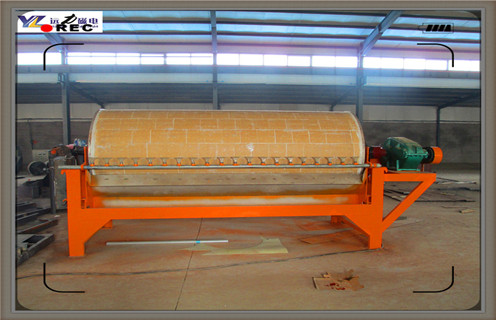 鈦鐵礦濕式磁選機(jī)，天津鈦尾礦濕式磁選機(jī)_天津鈦尾礦濕式磁選機(jī)報(bào)價(jià)原理更便捷型號(hào)參數(shù)及磁場(chǎng)強(qiáng)度